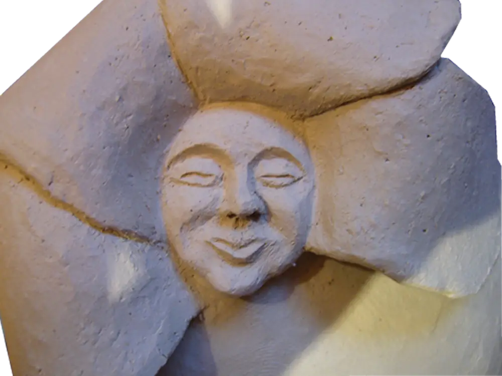 Keramikfigur Rohbrand mit Titel "Erwachen" von Claudia Zürcher